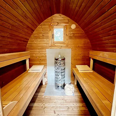 Holiday home Grosses Wellnesshaus Morgengau Sauna, Wirlpool, Infrarot & Garten Im Thueringer Wald Rotterode
