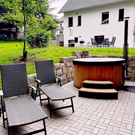 Grosses Wellnesshaus Morgengau Sauna, Wirlpool, Infrarot & Garten Im Thueringer Wald Holiday home Rotterode