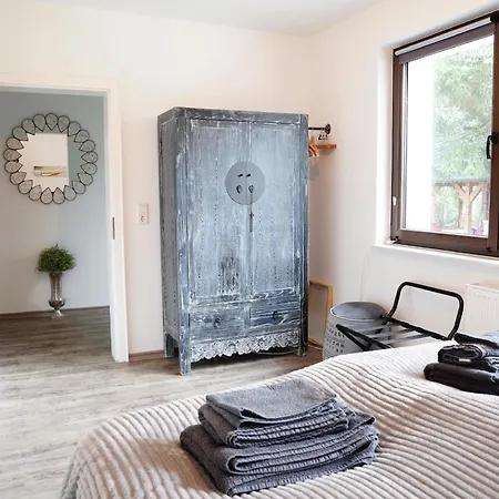 Grosses Wellnesshaus Morgengau Sauna, Wirlpool, Infrarot & Garten Im Thueringer Wald Holiday home *